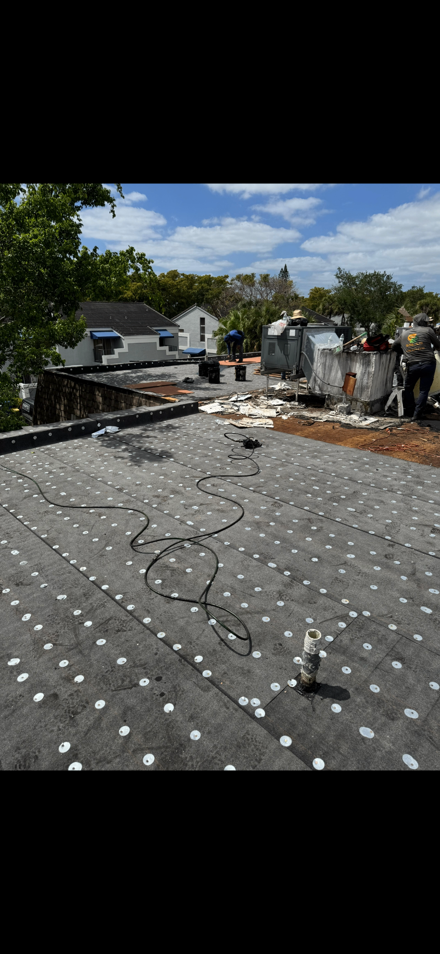 Commercial flat roof underlayment